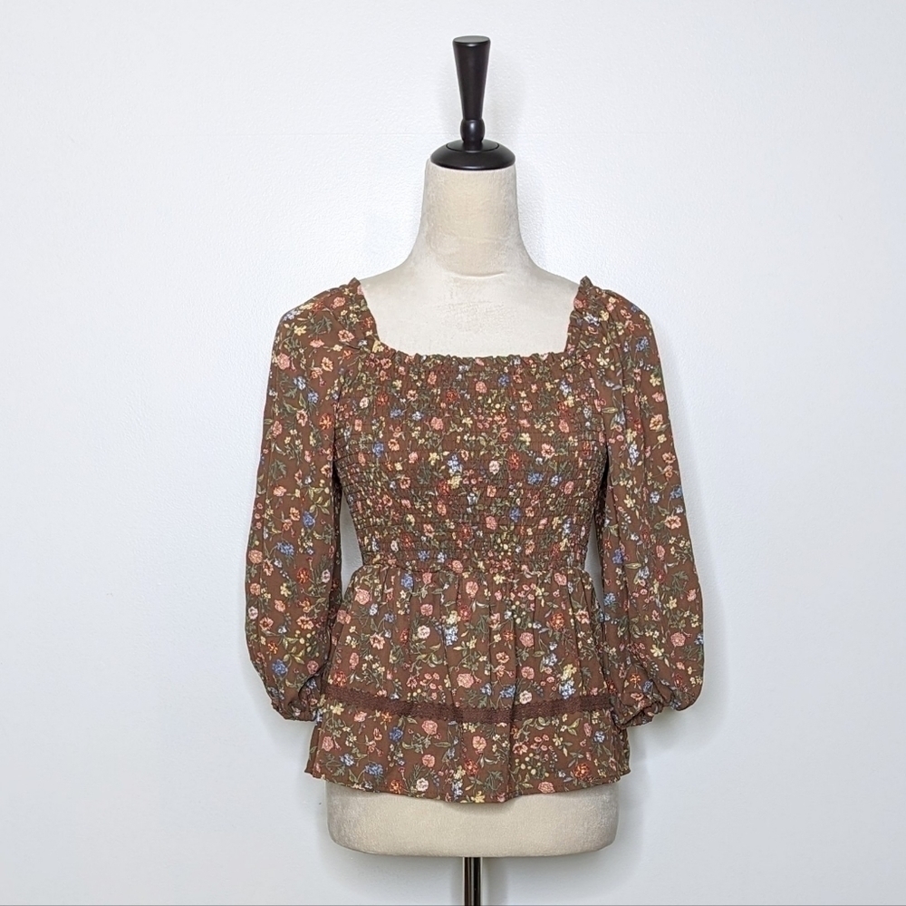 Mine Smocked Ditsy Floral Top Mocha Size Small